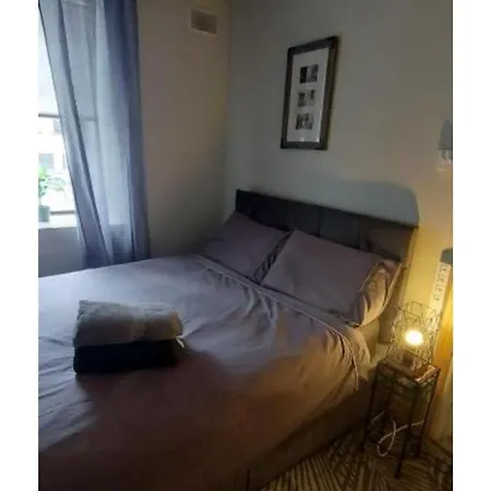Dom wakacyjny Cosy 3-bedroom Townhouse Private Garden