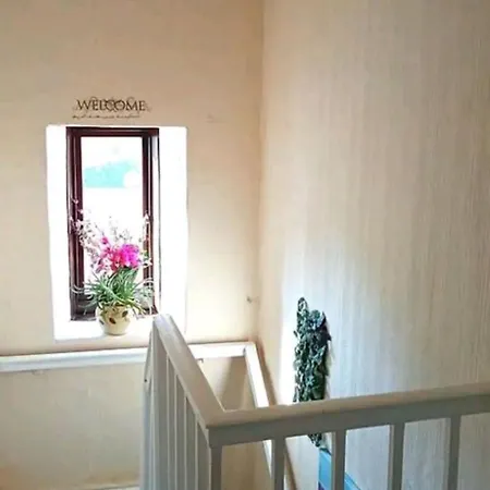 Cosy 3-bedroom Townhouse Private Garden